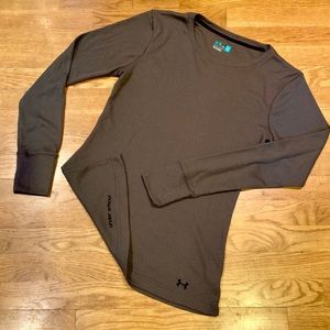Under Armour thermal undershirt Large women’s NWOT
